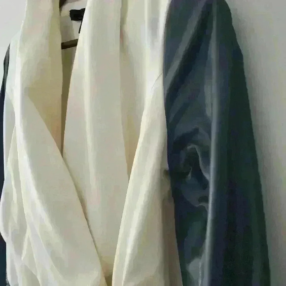 Kensie  white and black jacket size small - Picture 6 of 9